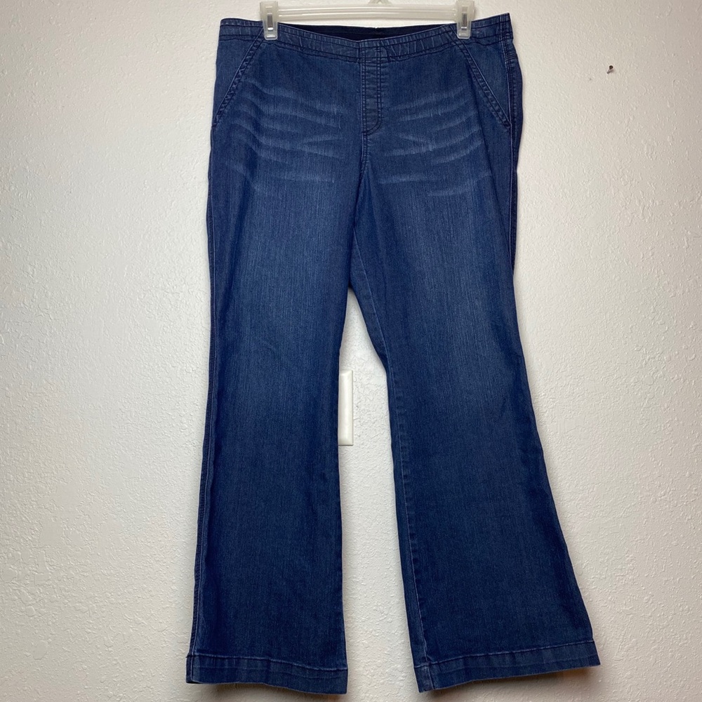 Chicos Platinum  Dark Elastic Waist Jeans Stretch